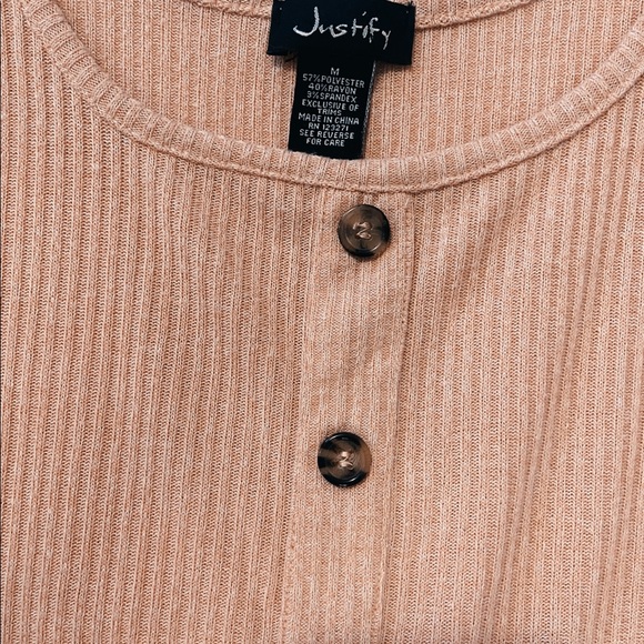 Peach 🍑 crop tank - Picture 6 of 6